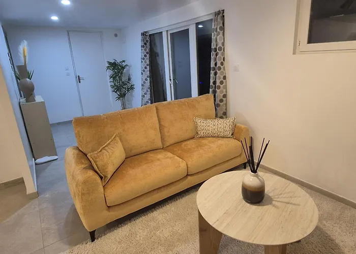 Studio2 Cosy Independant Calme Proche Lyon Apartment