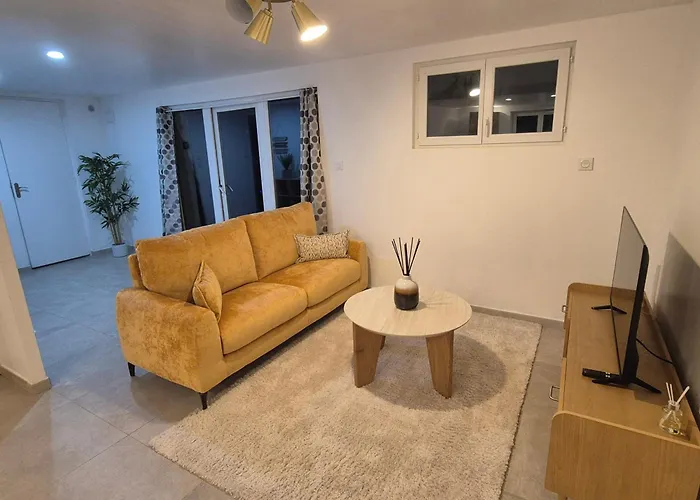 Apartment Studio2 Cosy Independant Calme Proche Lyon *