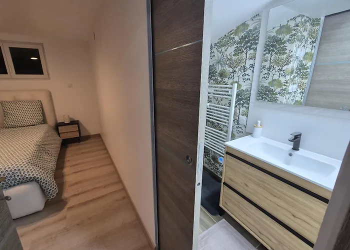 Apartment Studio2 Cosy Independant Calme Proche Lyon